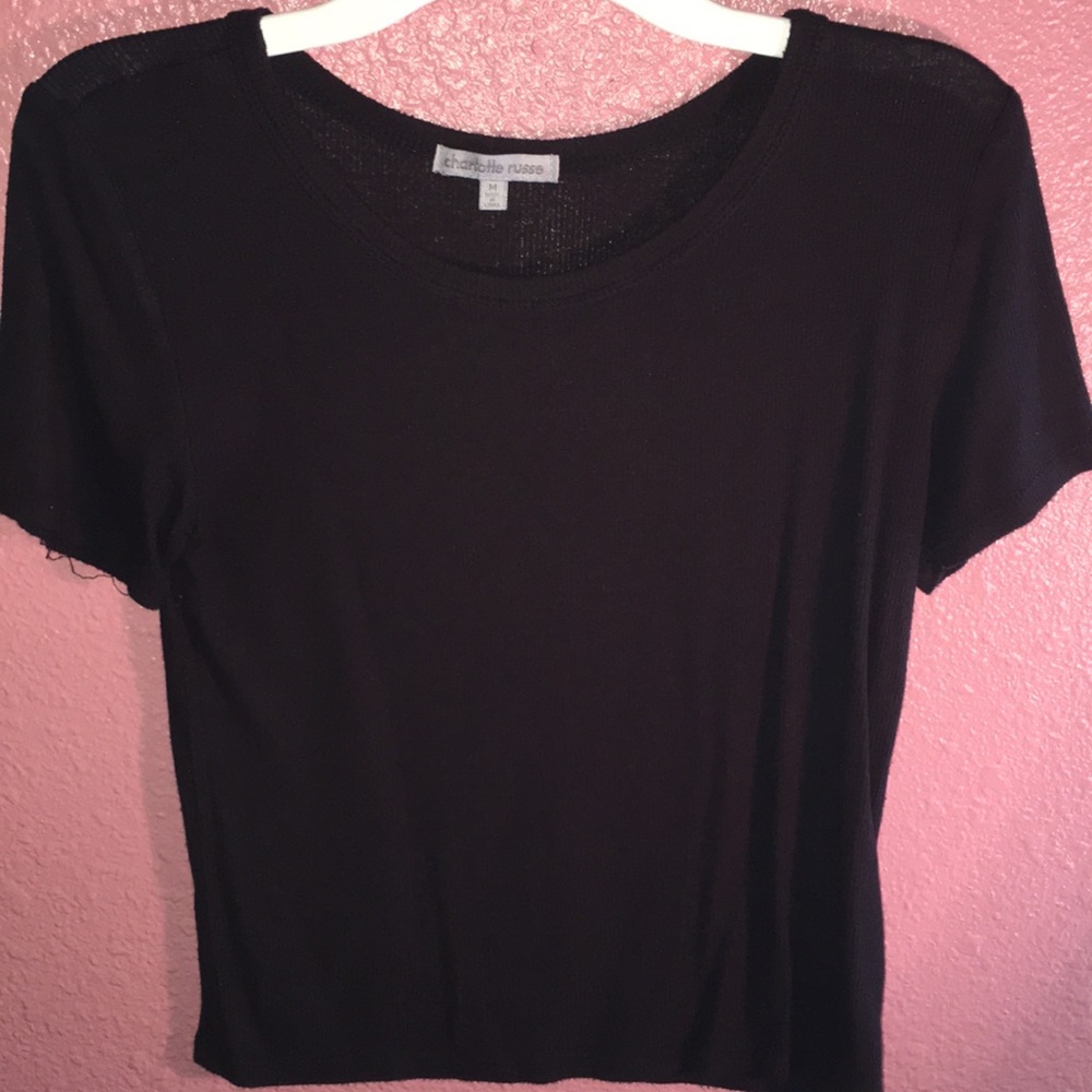 Semi cropped black T-shirt